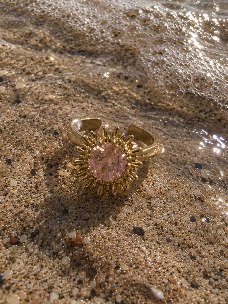 Solé signature UV stone ring